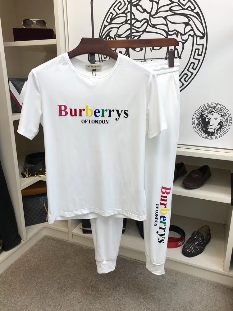  Burberry  ͱ2018 ʿжװ ޵кû