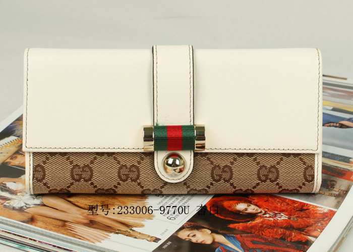 GUCCIְ30405