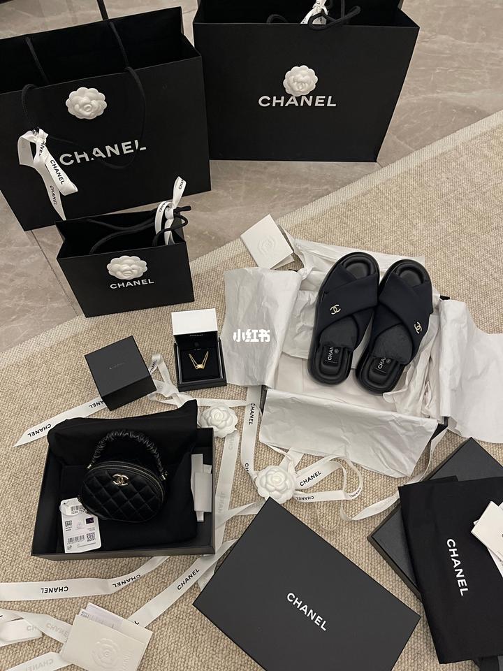 Chanel 22s 